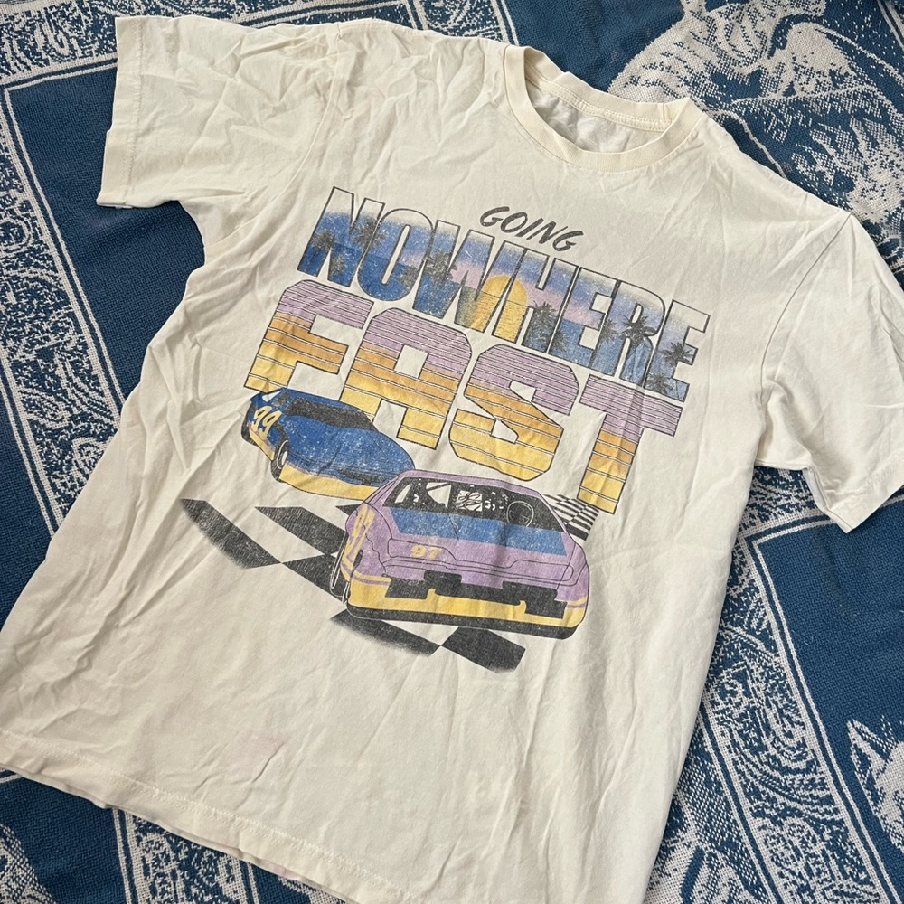 graphic tee